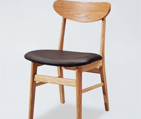 DC73 Cushioned Bentwood Banquet Carved Chair